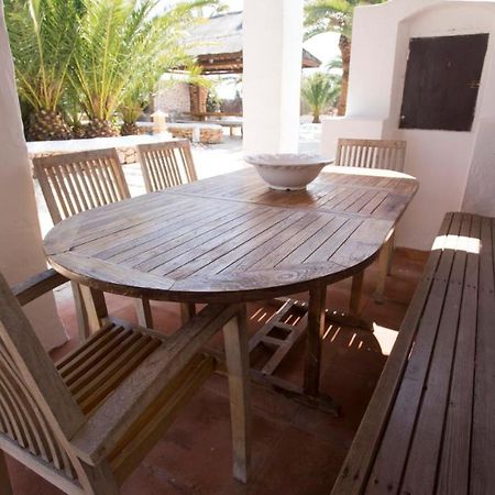 Villa Daniel 5 Mins By Taxi Into Ibiza Town Sant Jordi de ses Salines Exterior photo